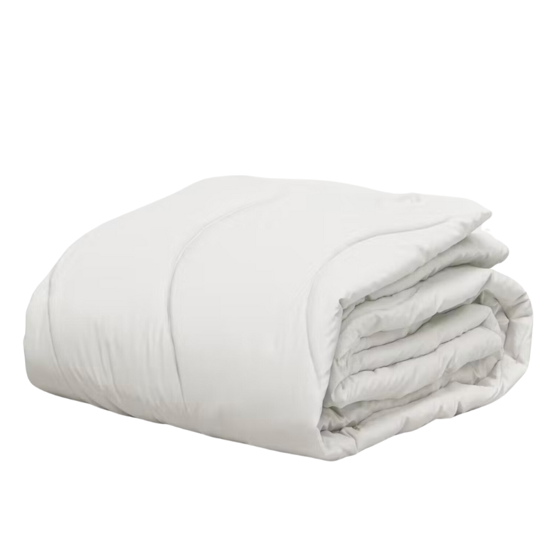 Lightweight Down Alternative Comforter