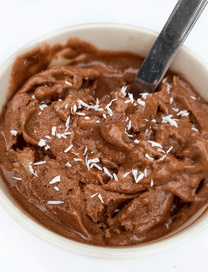 chocolate nice cream | GIRLS WHO EAT