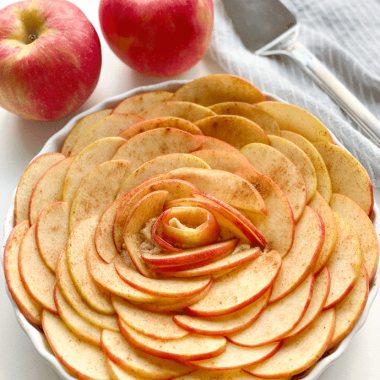 apple cheesecake tart | GIRLS WHO EAT