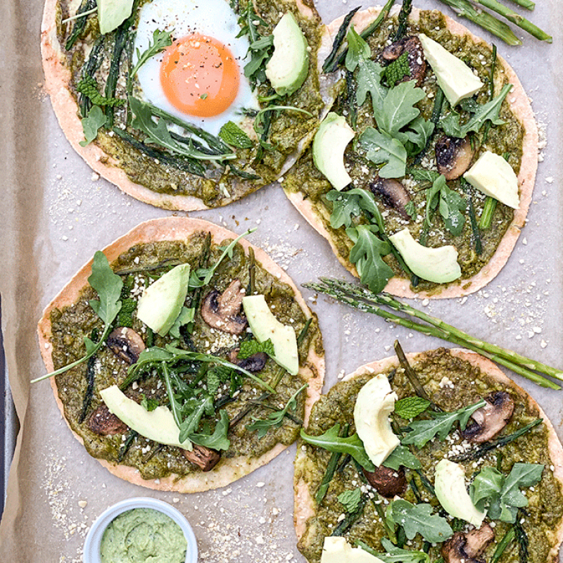asparagus tortilla pizza | GIRLS WHO EAT