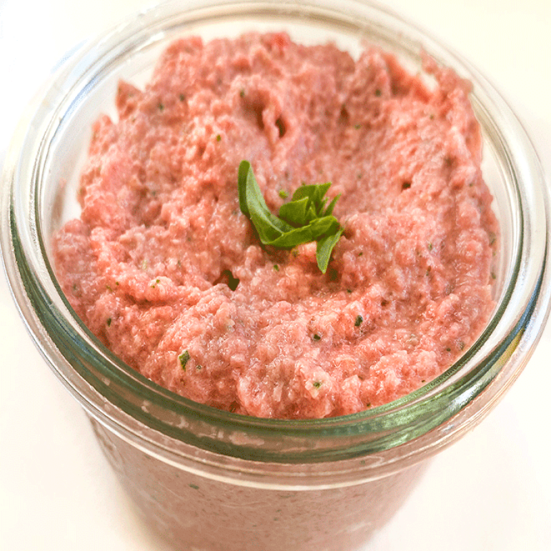 beet pesto | GIRLS WHO EAT