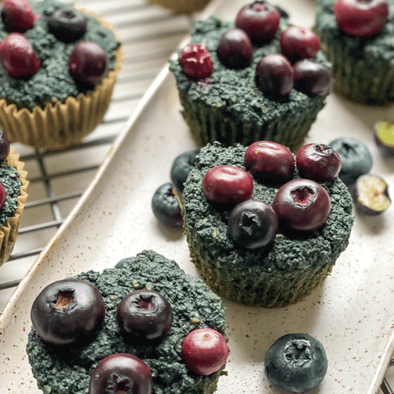 blueberry oat muffins | GIRLS WHO EAT