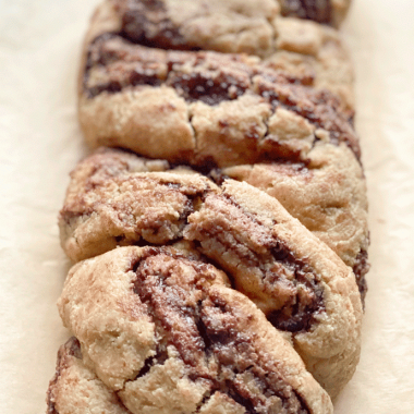 chocolate tahini babkah | GIRLS WHO EAT