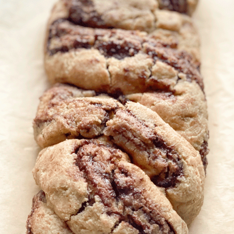 chocolate tahini babkah | GIRLS WHO EAT