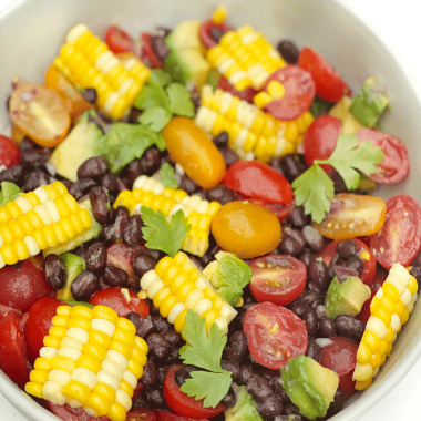 corn avocado salad | GIRLS WHO EAT