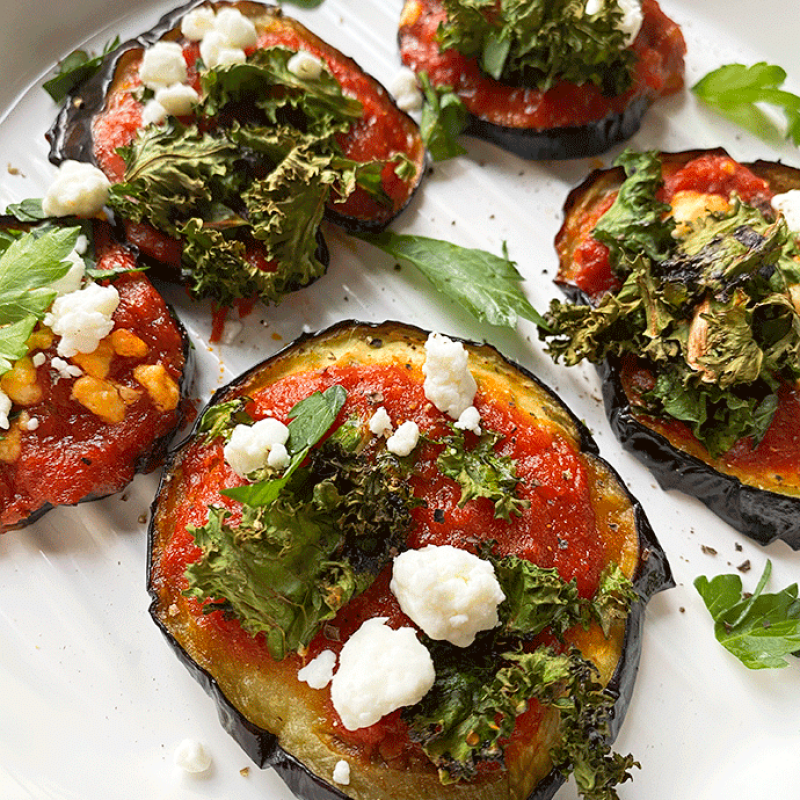 eggplant pizza bites | GIRLS WHO EAT