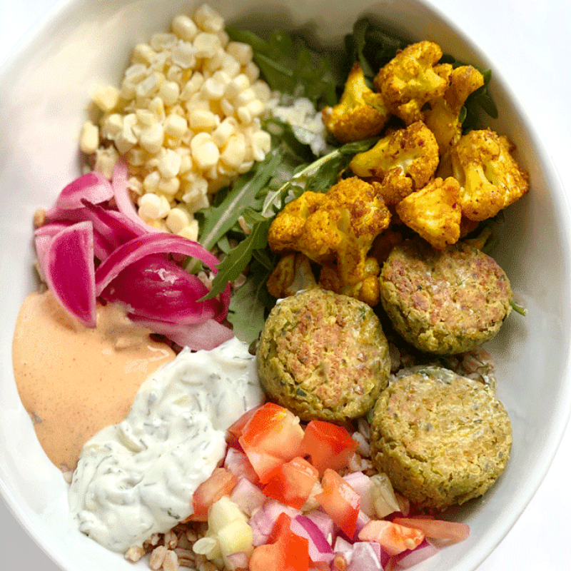 falafel grain bowl | GIRLS WHO EAT