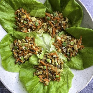ginger garlic lettuce wrap | GIRLS WHO EAT