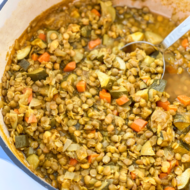 green lentil stew | GIRLS WHO EAT