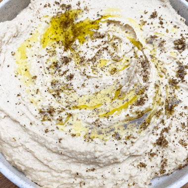 classic homemade hummus | GIRLS WHO EAT