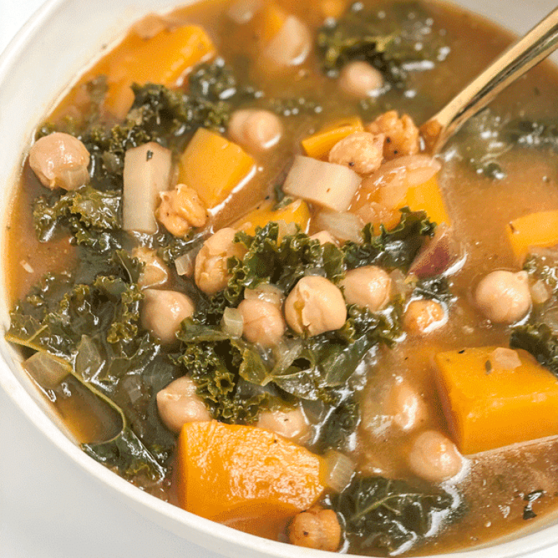 kale butternut squash soup | GIRLS WHO EAT