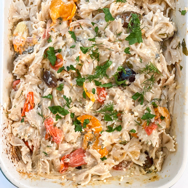 mediterranean feta pasta | GIRLS WHO EAT