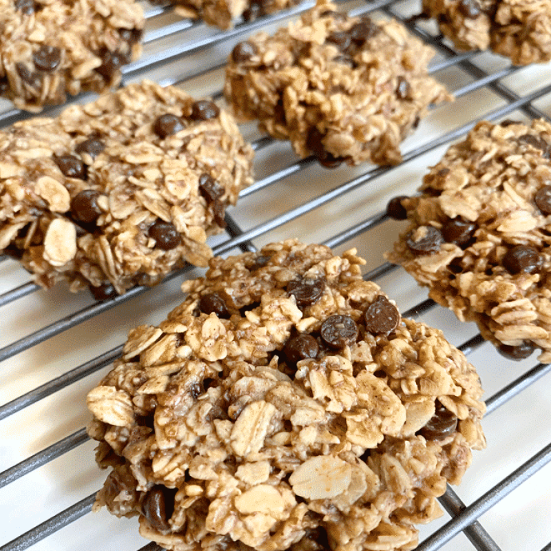 oatmeal banana breakfast cookies | GIRLS WHO EAT