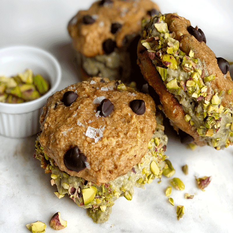 pistachio nice cream | GIRLS WHO EAT