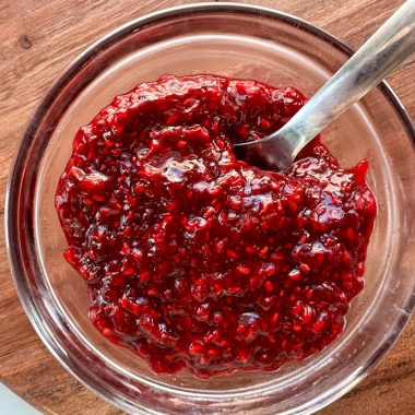 raspberry chia jam | GIRLS WHO EAT
