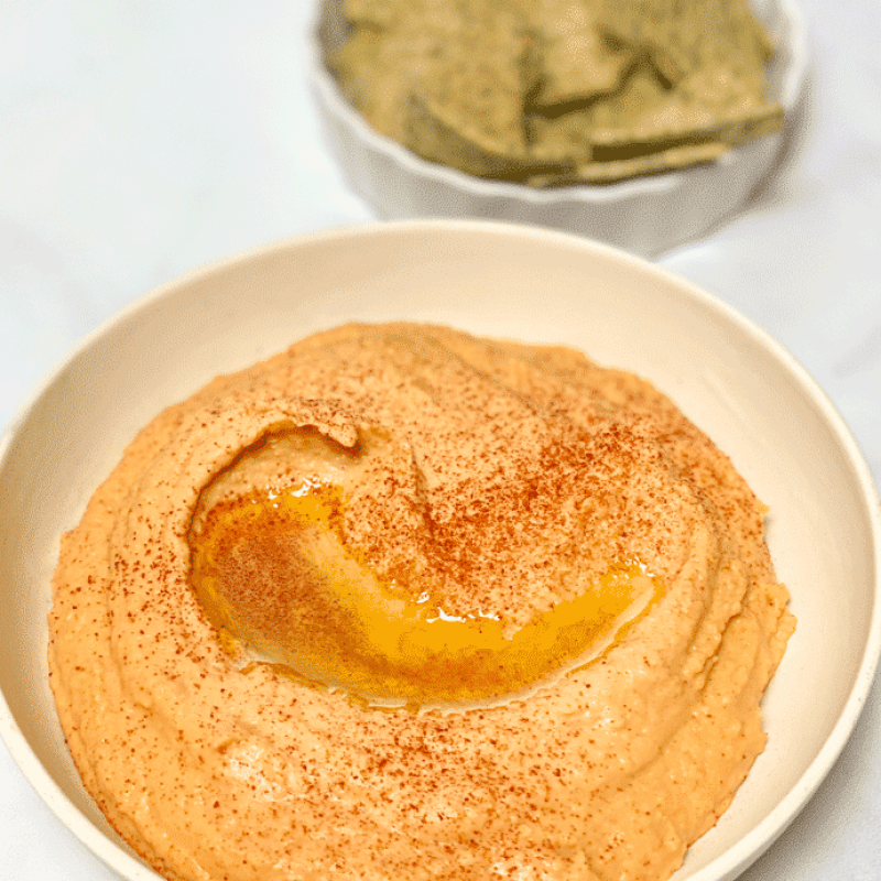 red pepper hummus | GIRLS WHO EAT