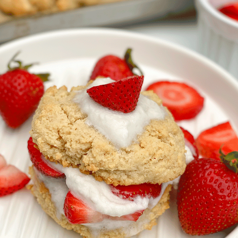 strawberry shortcake | GIRLS WHO EAT