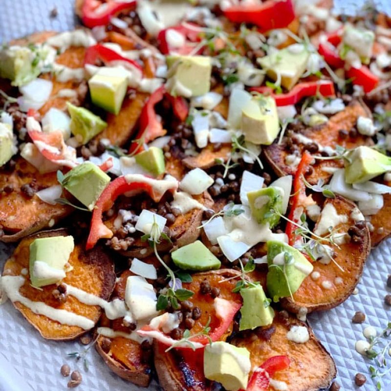 Vegan Sweet Potato Nachos with Lentils + Cashew Cream (vegan, gluten free, dairy free, sugar free) | GIRLS WHO EAT
