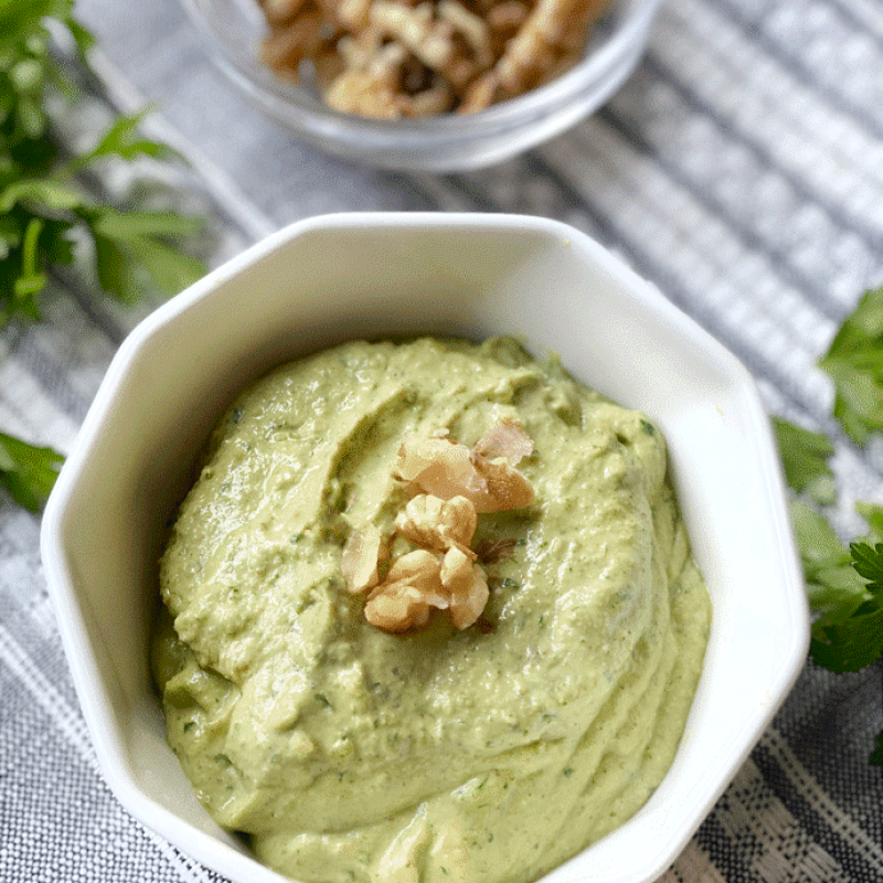 walnut pesto | GIRLS WHO EAT