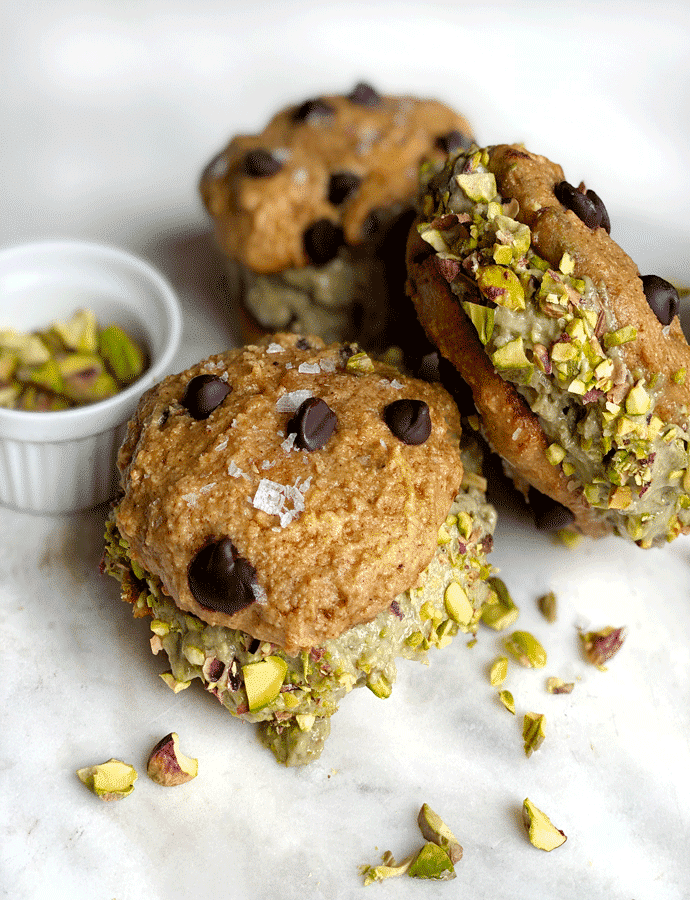 pistachio nice cream | GIRLS WHO EAT